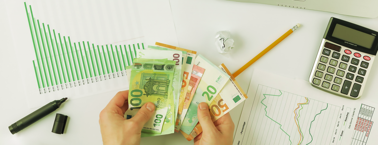 Зачем смягчили требования об обязательной продаже валютной выручки экспортерами?